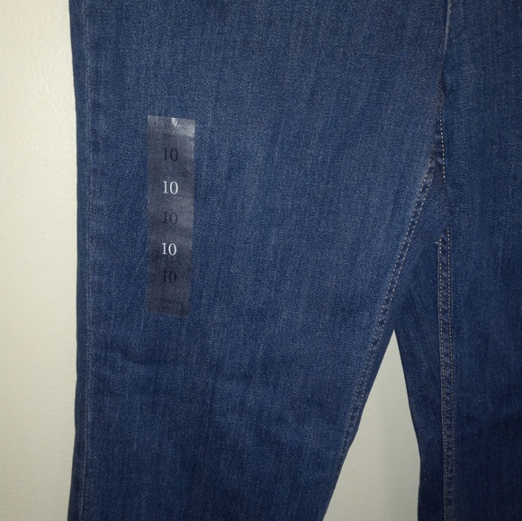 NWOT Liz Claiborne Bootcut Jeans - Picture 2 of 4